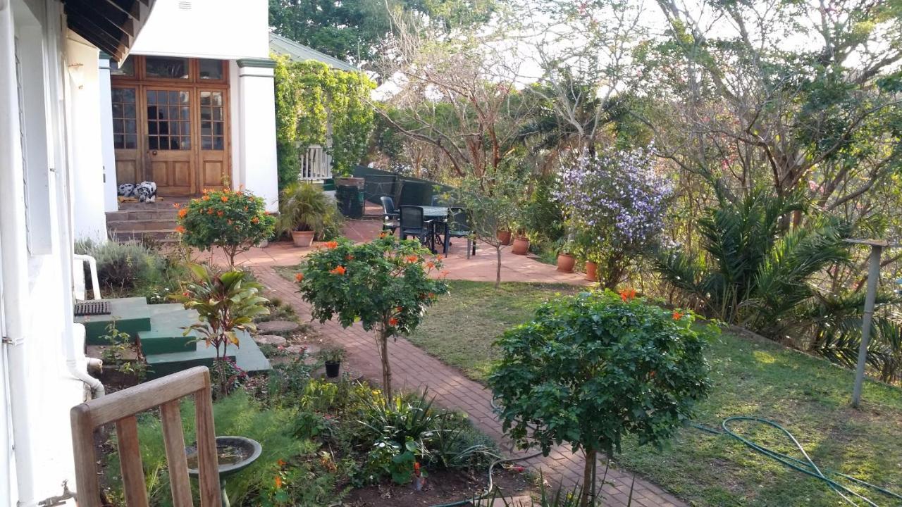 Royston Hall Historical Guesthouse Umtentweni ภายนอก รูปภาพ