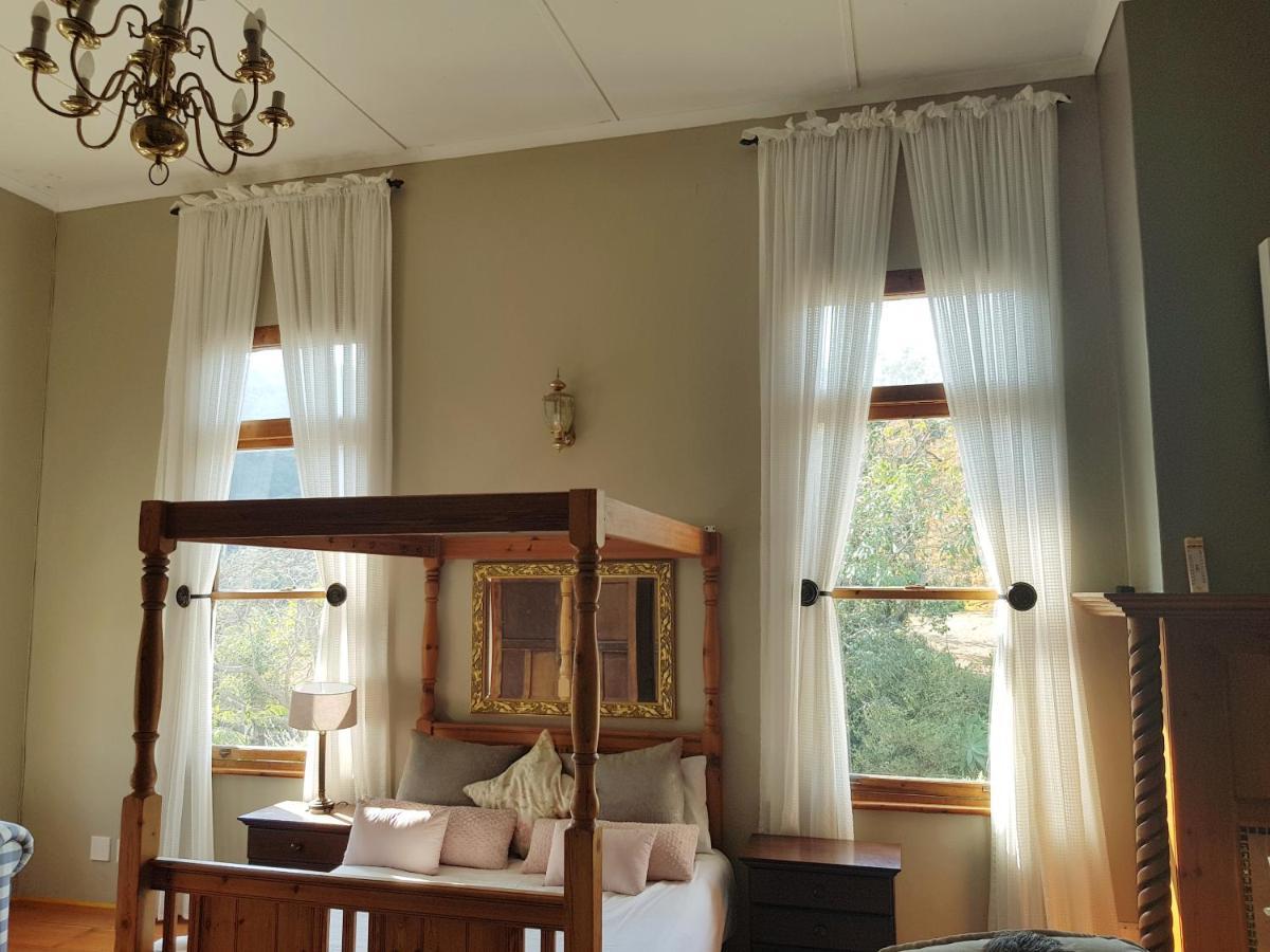 Royston Hall Historical Guesthouse Umtentweni ภายนอก รูปภาพ