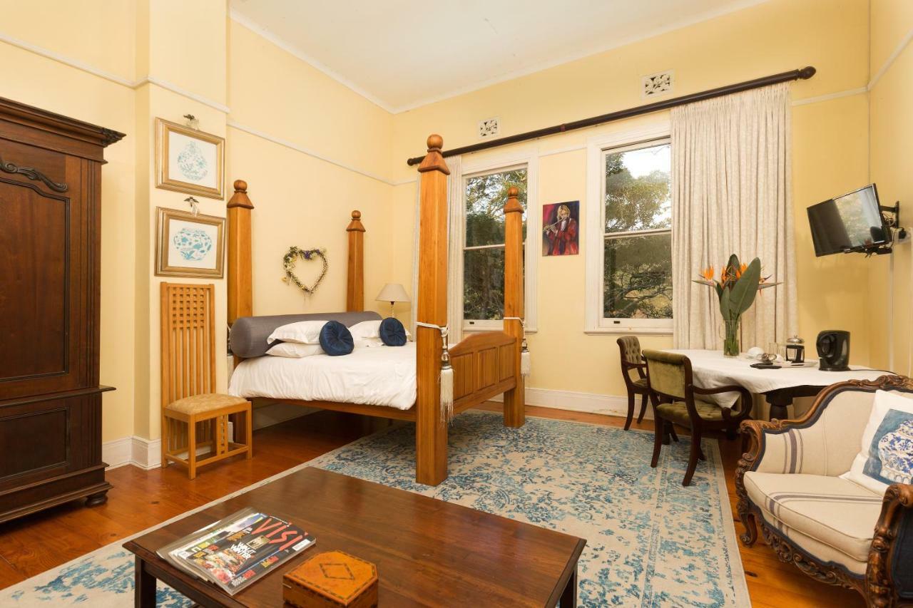 Royston Hall Historical Guesthouse Umtentweni ภายนอก รูปภาพ